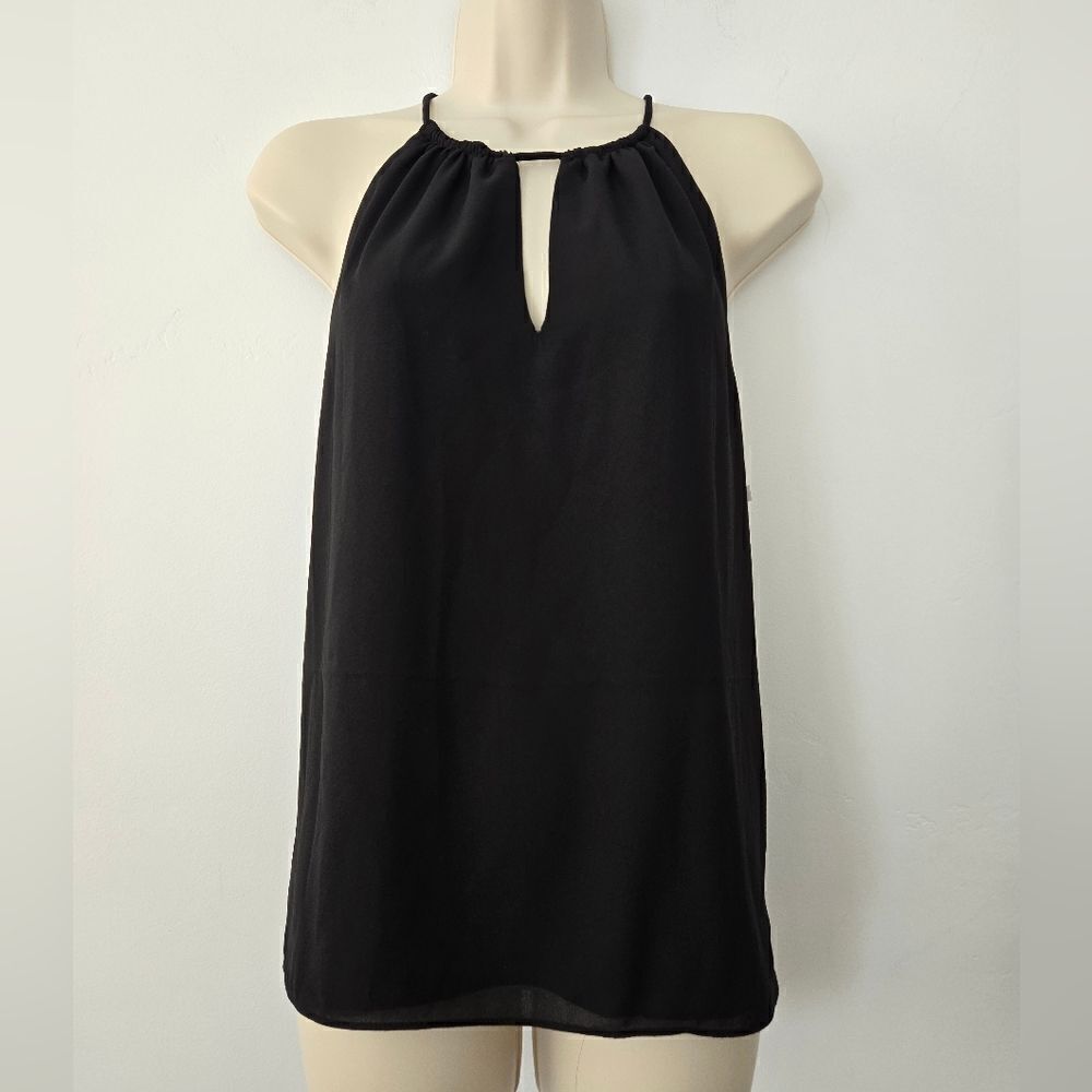 Halogen Keyhole Sleeveless Blouse
